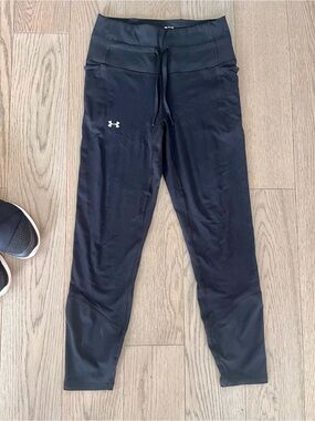 UNDER ARMOUR | S | Black Performance Leggings